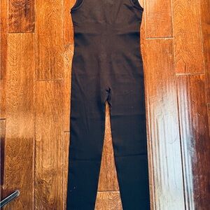 Elegant Black Sleeveless Jumpsuit